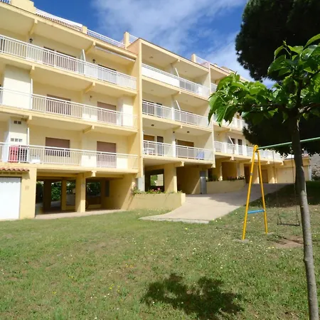 아파트 Riells De Mar A1 *